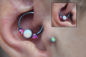 Bezel-Set-Cabachon-Diath