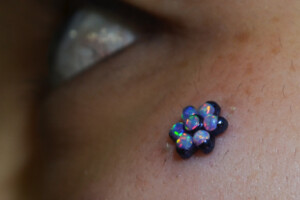 Opal-Flowers-under-eye